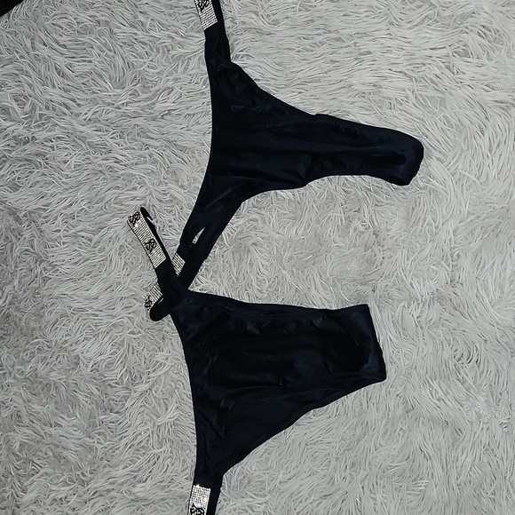 Bundle VS Shine Strap Panties - Picture 4 of 8